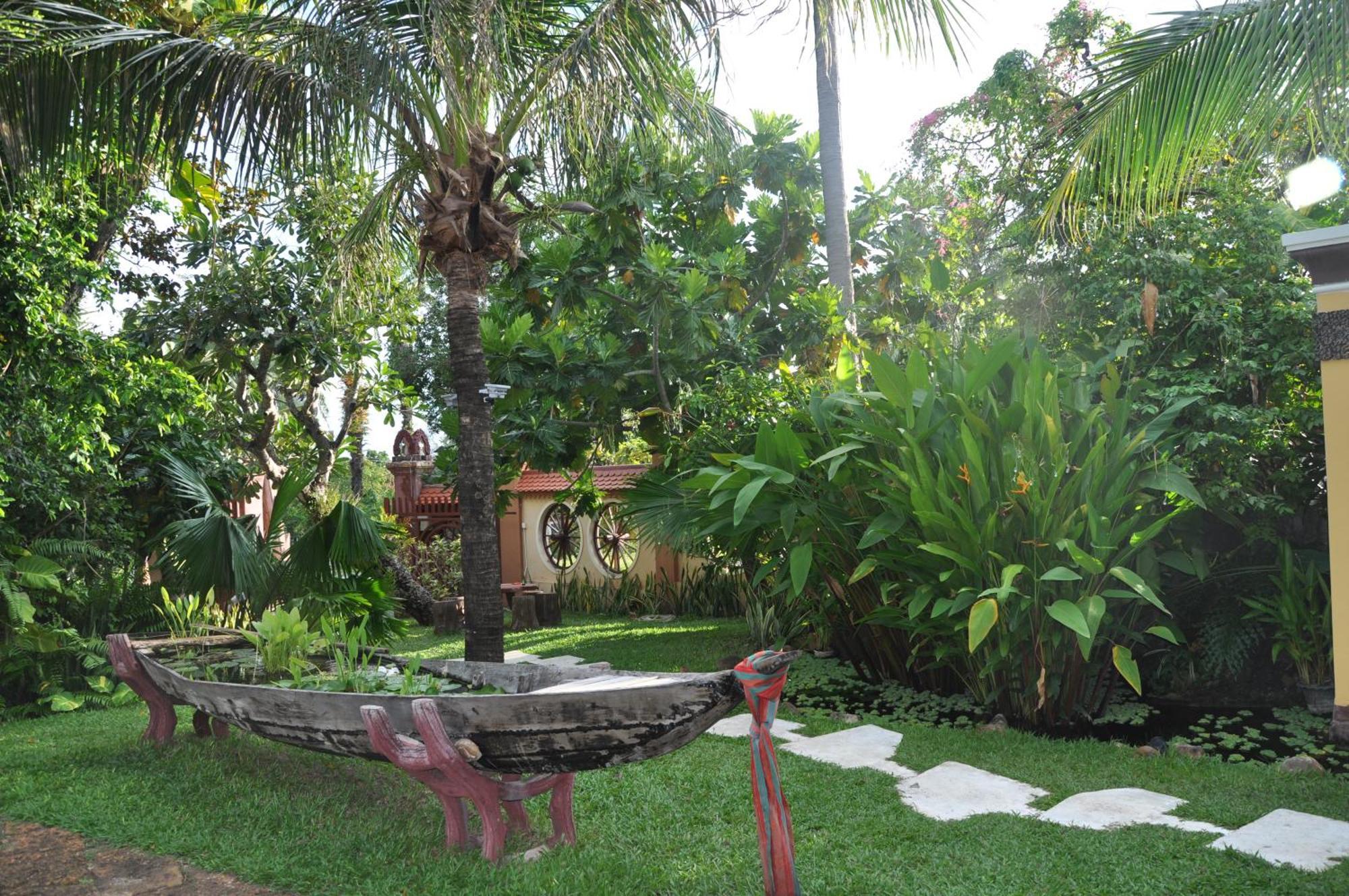 Palm House Boutique Resort Kep Exterior photo