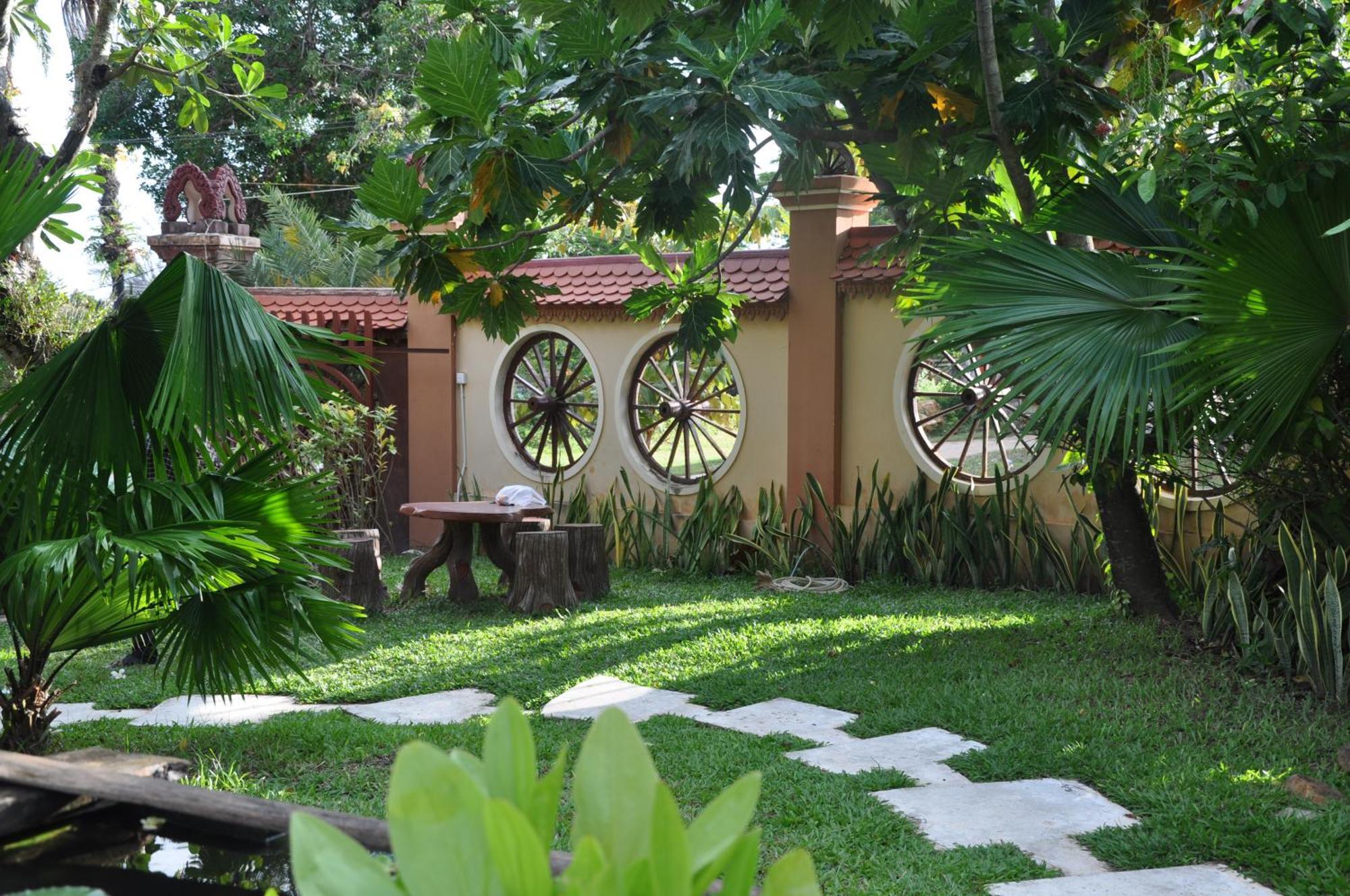 Palm House Boutique Resort Kep Exterior photo